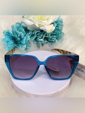 Blue & Animal Print Foster Grant Y.O.U Sunglasses NEW!